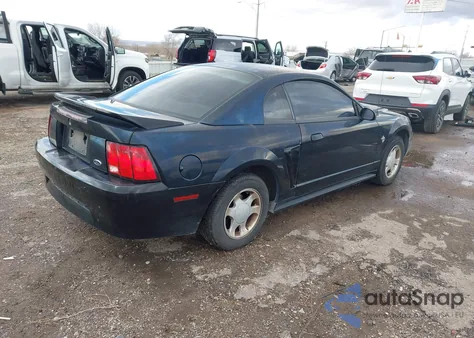 1999 Ford Mustang z USA, uszkodzony, nr VIN 1FAFP4043XF139665